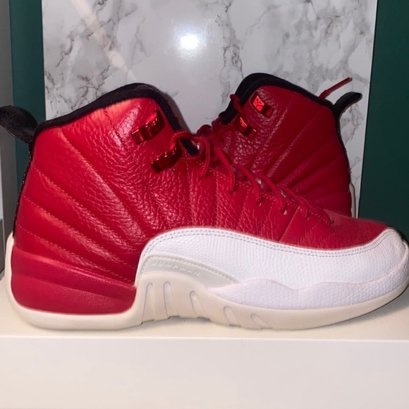 COPY - Jordan 12 Gym Red GS (8 W , 6.5 Y) - Picture 2 of 4
